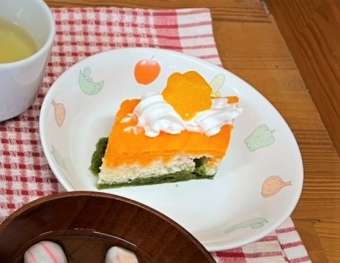 ひなまつりケーキ②