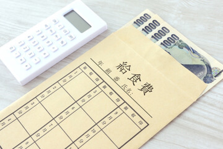 給食費の値上げの状況|コストカットへの努力を紹介