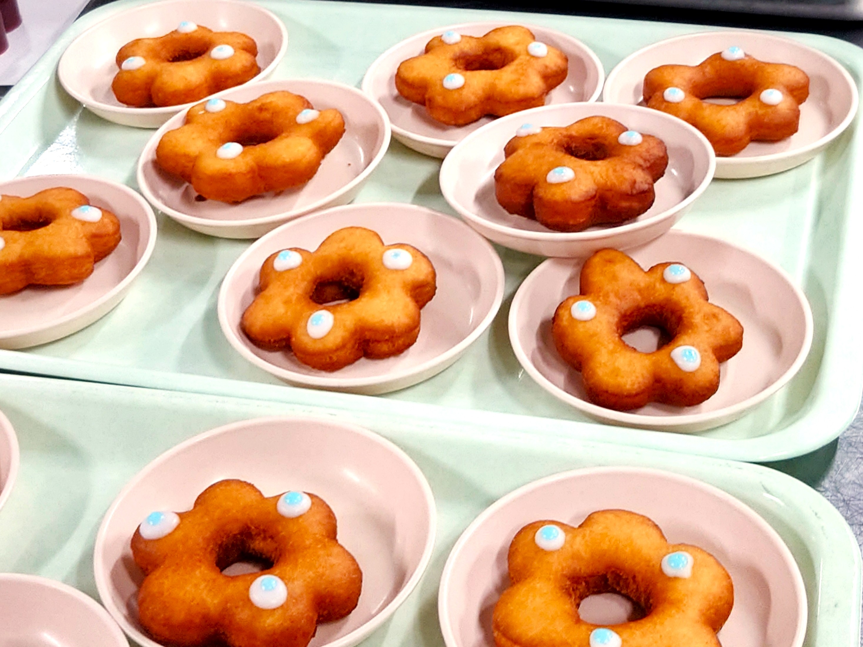 ミャクミャクドーナツ