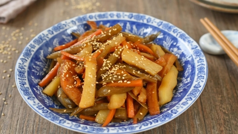 新じゃがとごぼうのきんぴら